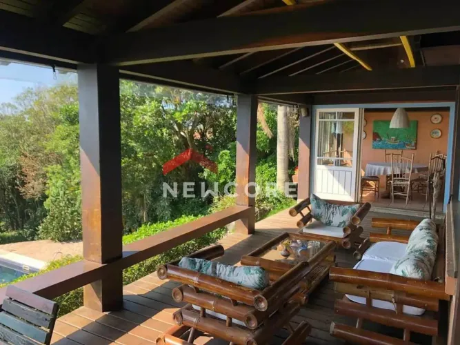 Casa em Rua Bertoldo Gaspar Vieira - Gamboa - Garopaba/SC