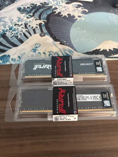 2  PENTES MEMÓRIA RAM KINGSTON FURY BEAST 8gb CADA