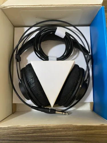 Fone de Ouvido Profissional AKG K52 - Estúdio / Mixagem (Original com Caixa)
