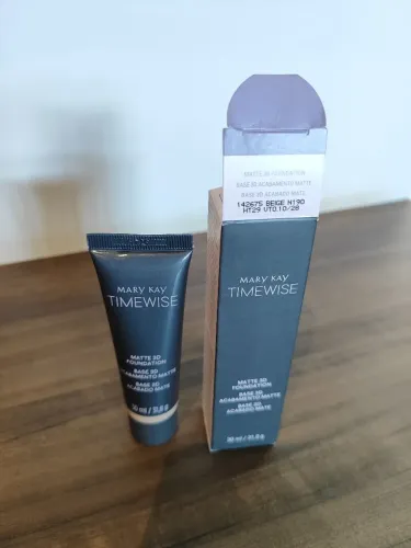 Base 3D acabamento Matte (beige N190) Mary Kay