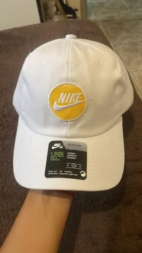 Boné Nike branco