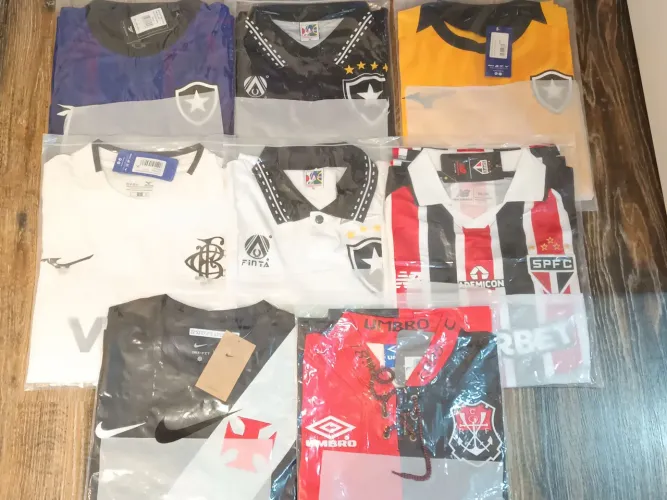 Repassando lote de camisas de times Tailandesas