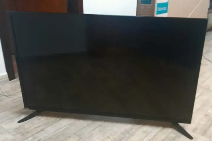 Tv Philco 40 - funcionando (convencional, não é smart TV)