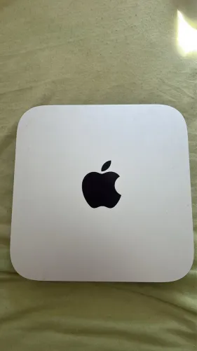 Mac Mini Apple 2014 - 8 GB RAM/1TB - Muito conservado