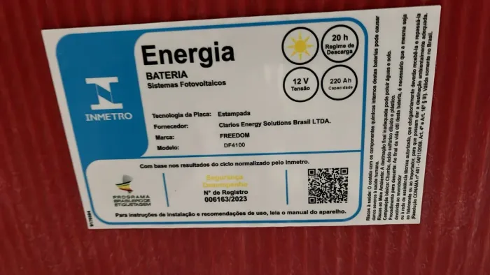 Bateria Solar 12V 220Ah Freedom DF4100 ? Semi Nova