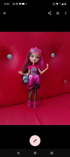 Boneca ever after high