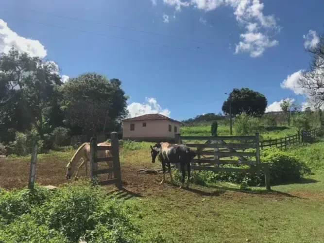 Fazenda em Oliveira MG de 112 hectares com 2 nascente e rica em água.