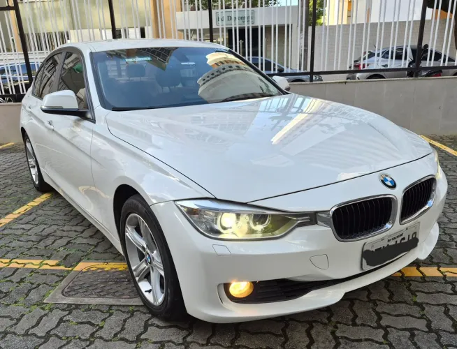 BMW 320I A 2.0 Turbo/activeflex 16V 184cv 4P 2015