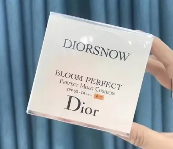 Diorsnow bloom perfect cushion Cor 010 + Refil (Produto novo de Mostruário)