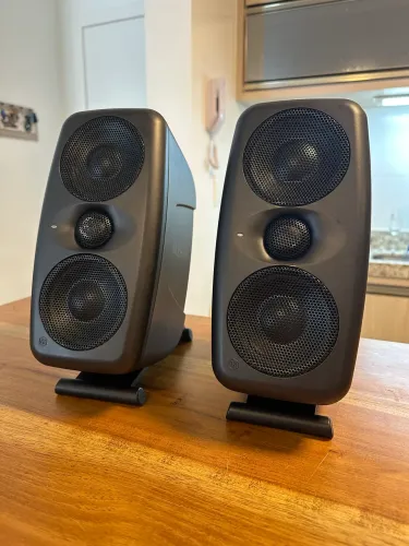 IK MULTIMEDIA // iLoud MTM MK2