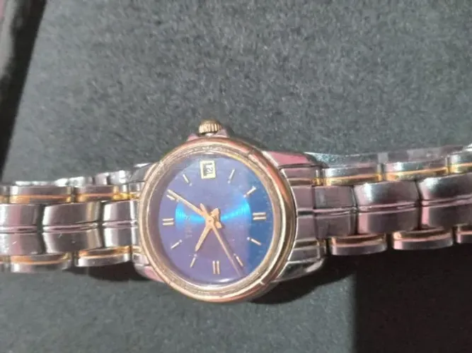 Vende-se Belo Relógio Tissot Com Defeito