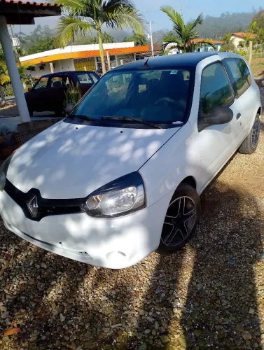 Renault Clio Authentique 1.0/1.0 Hi-power 16V 3P 2014