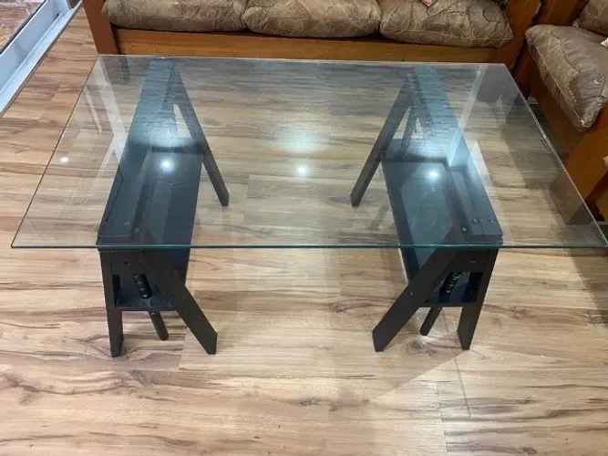 Mesa Tampo de vidro. Tok&Stok