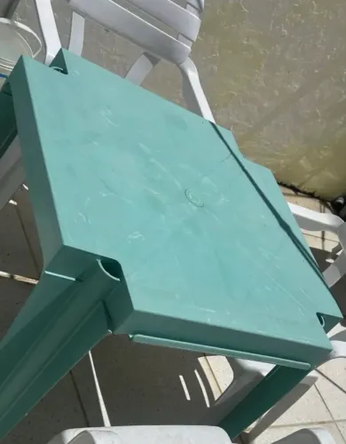 Mesa plástica