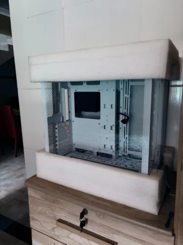 GABINETE LIAN LI EVO ( leia a descrição)