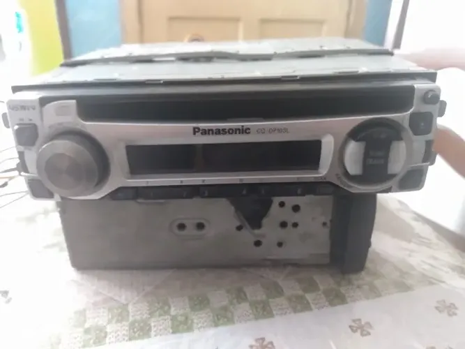Rádio Cd Player Panasonic CQ-DP103L