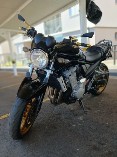 Bandit 1250 night impecável