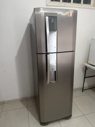 GELADEIRA FROSTFREE ELETROLUX