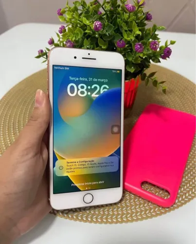 iPhone 8