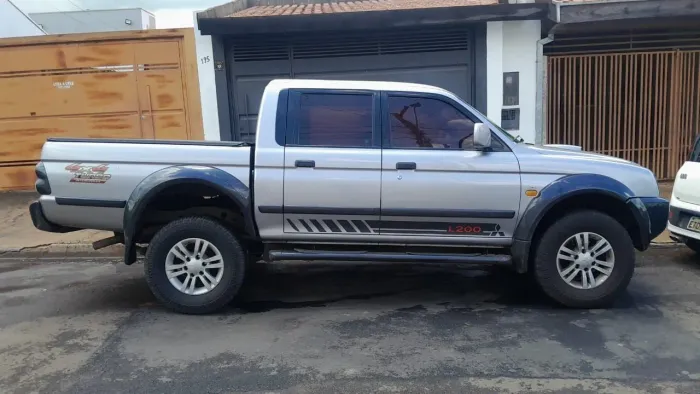 Mitsubishi L200 Outdoor GLS 2.5 4X4 CD TDI Diesel 2008