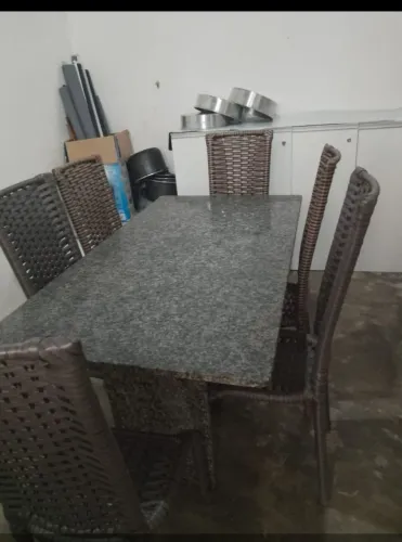 Mesa de marmore seis cadeiras