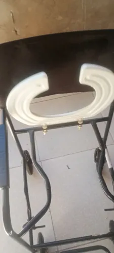 Cadeira de rodas para banho