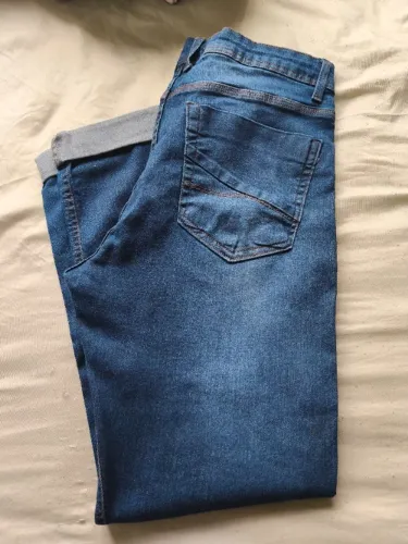 Calça jeans nova n°44