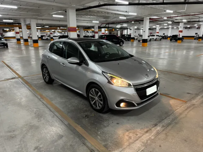 Peugeot 208 Griffe 1.6 Flex 16V 5P Aut. 2018