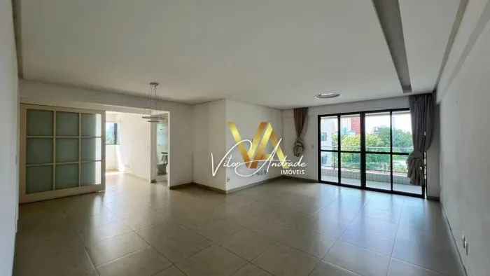 Apartamento de 135m² com 4 quartos e lazer completo próximo à Praça de Casa Forte