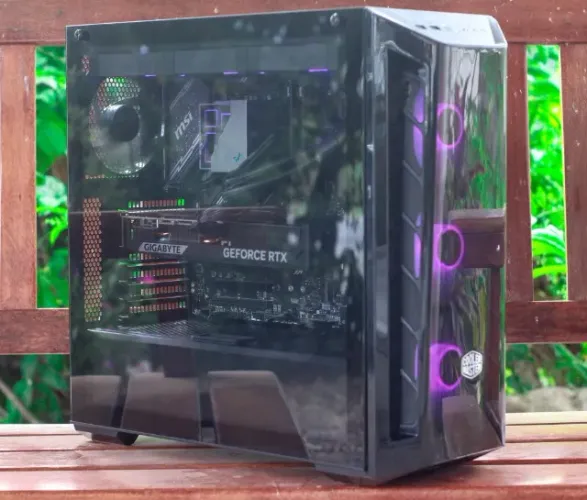 i7 14700K - 32GB - RTX 5070