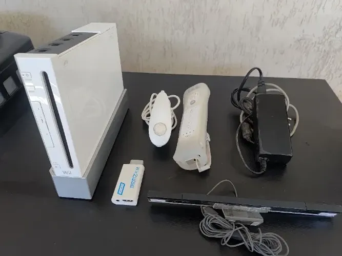 Console Videogame Nintendo Wii Branco Original + Adaptador HDMI e Acessórios