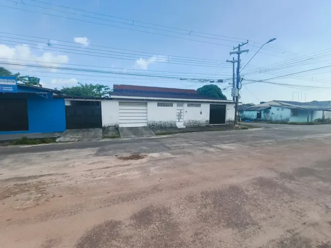 CJ Maguari - Casa com 375 m² com dois ponto comerciais - Imovel com documento