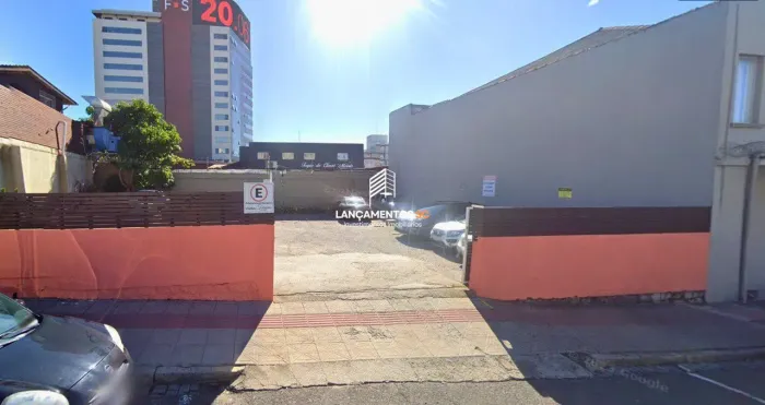 Terreno comercial de 342 m² à venda no Estreito | Beira-Mar Continental
