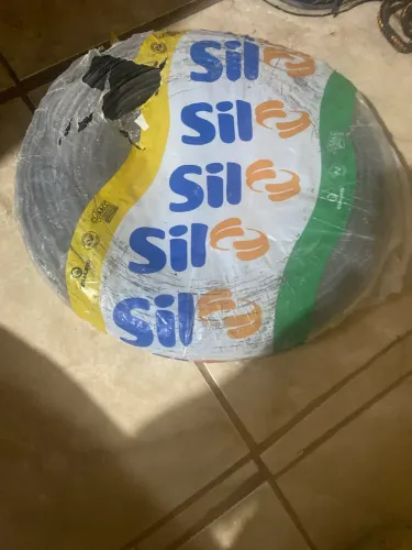 Rolo de fio