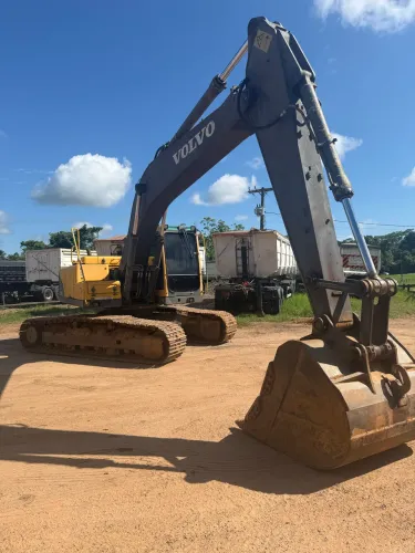 Escavadeira volvo