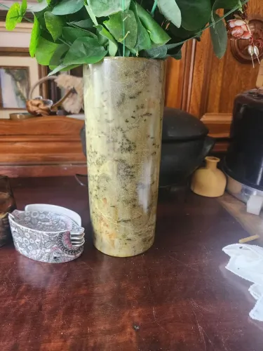 Vaso de mesa decorativo em pedra
