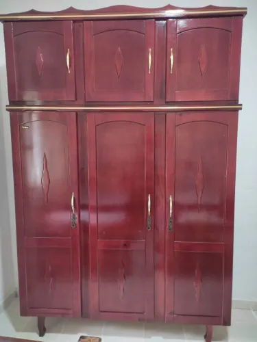 Guarda-roupa rústico