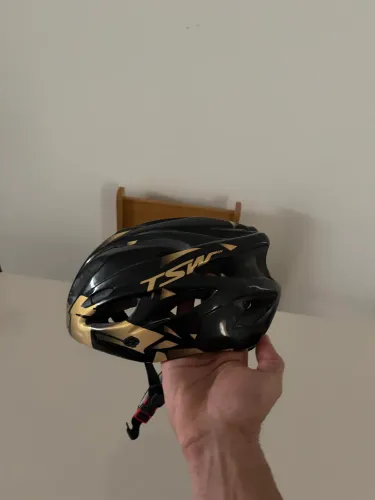 Capacete bike tsw novo usado 3 vezes 