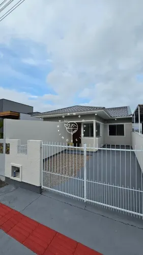 Casa Geminada Nova com 2 Quartos no Vale Verde