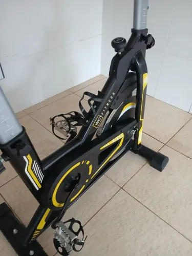 Bike de Spinning 13 kg de inércia WCT Fitnsss