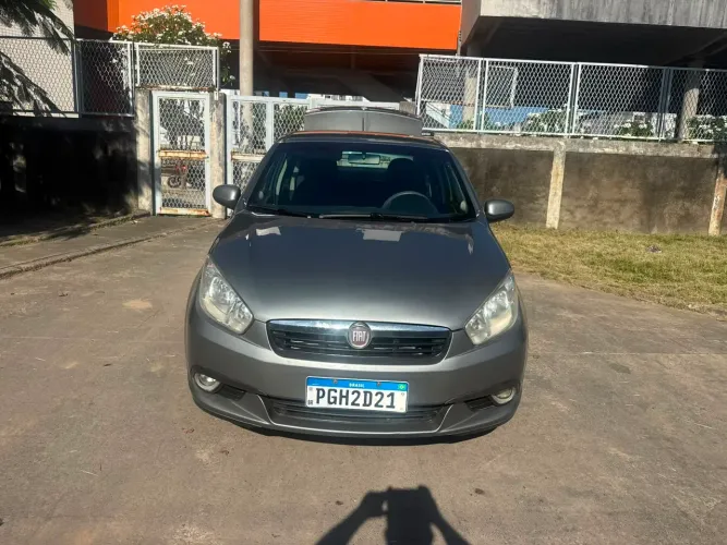 Fiat Grand Siena Attrac. 1.4 EVO F.flex 8V 2013