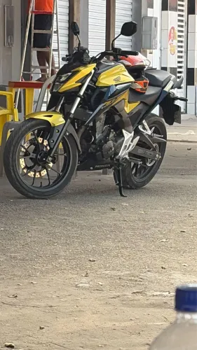 Cb 300F abs 24/24