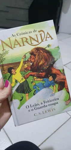 livro as crônicas de nárnia capa dura