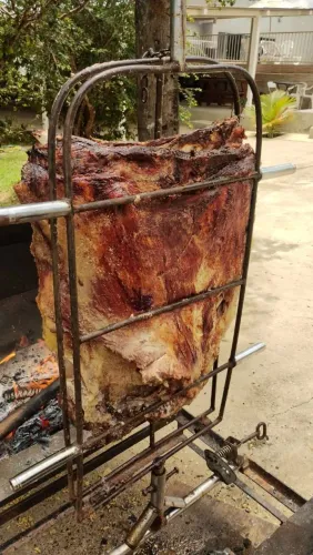 Churrasqueira para costelão 