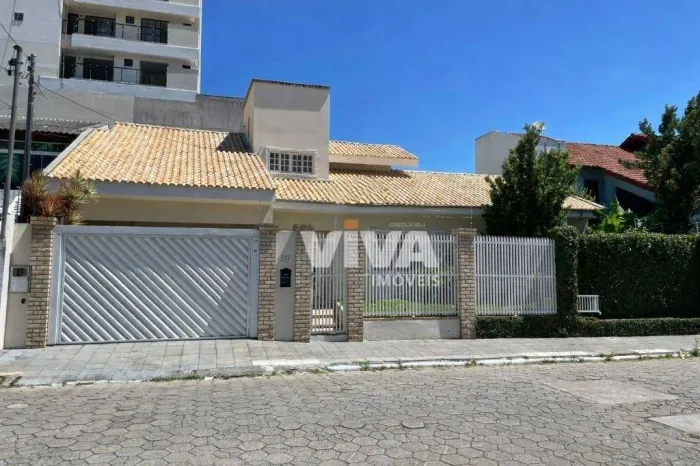 Casa com 6 dormitórios, 350 m² - venda por R$ 2.650.000,00 ou aluguel por R$ 13.990,00/mês