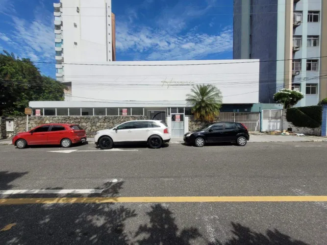 Ponto Comercial no São José em Aracaju/SE 350m² em Frente à OAB e Polo de Clínicas
