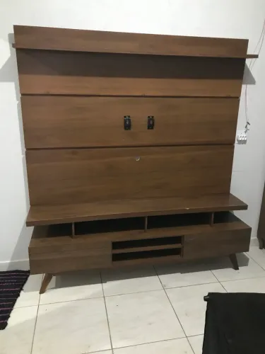 Rack e painel em bom estado 