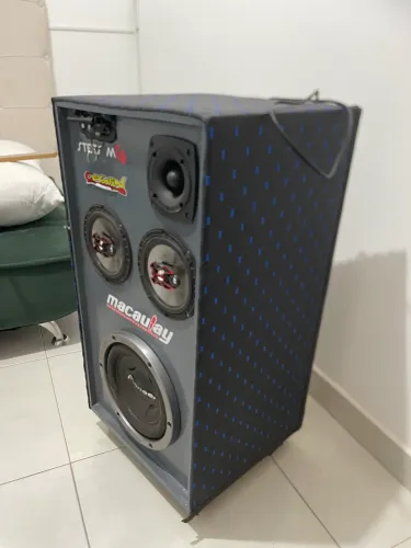 Caixa residencial vendo ou troco em bombox