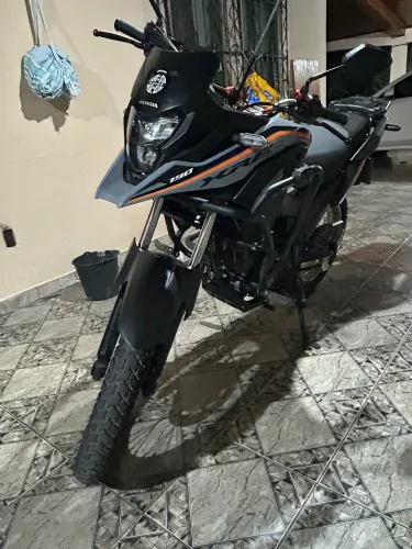 Honda XRE ADV muito nova