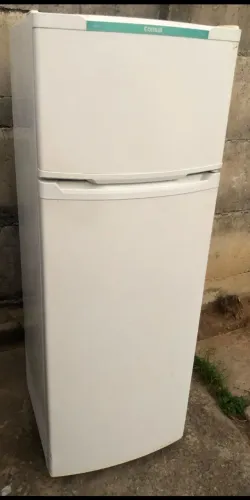 Geladeira Duplex bom estado todos.asesorios ideal .pra.quem precisa urgent